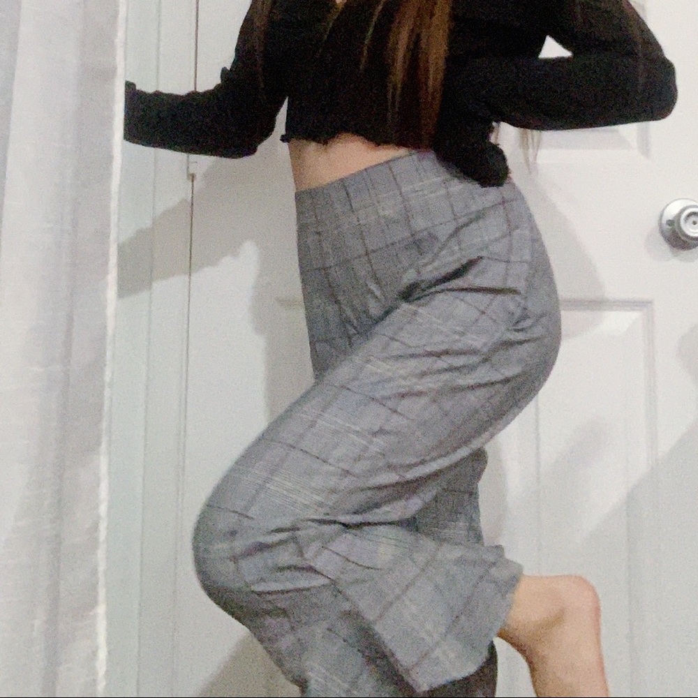 GRAY PLAID CROP BELL BOTTOM FLARE PANTS ⭐️